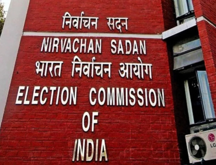 बिहार में एसआईआर को लेकर चुनाव आयोग सख्त, 12 राजनीतिक दलों को भेजेगा नोटिस